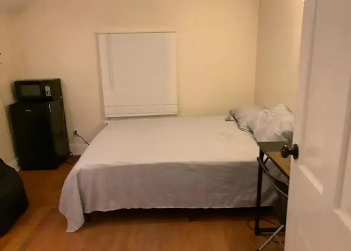 Luke\'S Hostel